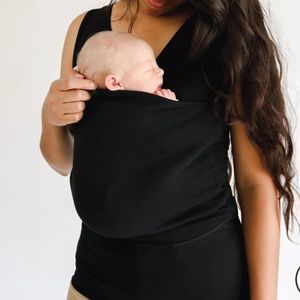 LaLabu Simple Baby-wearing Soothe Shirt Black M